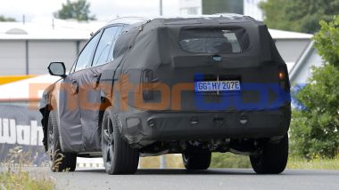 Hyundai Ioniq 7: i prototipi del nuovo BEV cominciano i test su strada
