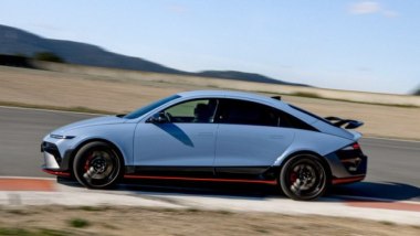 Hyundai rende più emozionante la guida delle BEV sportive con il freno motore simulato
