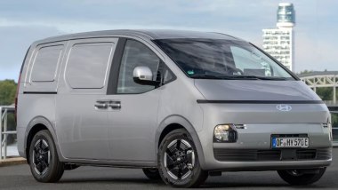 Hyundai Staria Cargo: batteria da 84 kWh e autonomia fino a 450 km