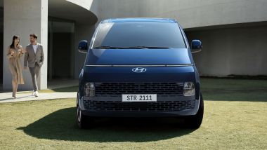 Hyundai Staria, il frontale dell'allestimento Wagon