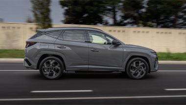 Hyundai Tucson e Santa Fe PHEV: il C-SUV asiatico garantisce una guida brillante