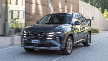 Hyundai Tucson PHEV 2WD: la versione con motore ibrido alla spina e trazione anteriore