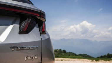 Hyundai Tucson Plug-in Hybrid: i gruppi ottici posteriori