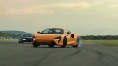 Video McLaren Artura in pista festeggia 60 anni casa inglese