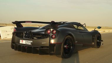I quattro tubi di scarico, marchio di fabbrica Pagani sulla Huayra Roadster BC