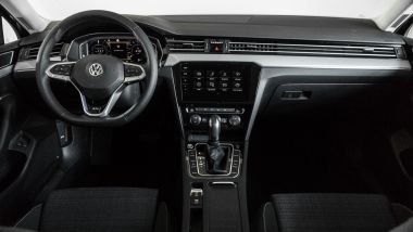 Il cruscotto di Volkswagen Passat Variant Hybrid Plug-In GTE