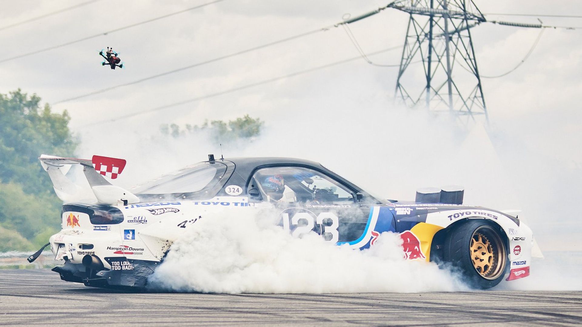 Red Bull Rx Script Video Max Verstappen Red Bull impara a guidare un'auto da drift