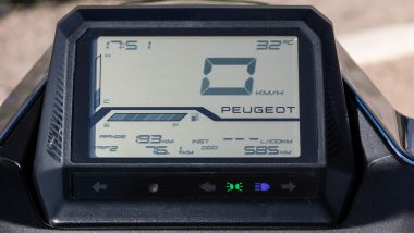 Il nuovo display LCD di Peugeot Tweet