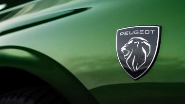 Il nuovo logo Peugeot su 308