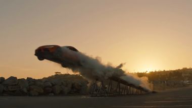 Il salto della Toyota GR Supra nel video The Pitch