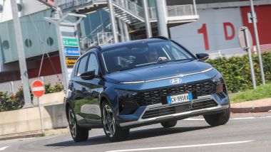 Il test della Hyundai Bayon Hybrid 48V