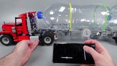 Motore ad aria compressa e trasmissione di Lego: il video è ipnotico