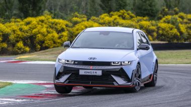 In pista con la Hyundai Ioniq 5N