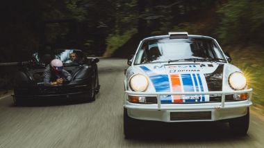 In Porsche, le Porsche si fotografano da una Porsche