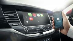Opel integra Google Maps e Waze grazie a Apple CarPlay e iOS12