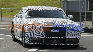 Jaguar GT elettrica: autonomia fino a 800 km e ricarica di oltre 300 km in 15 minuti