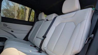 Jeep Cherokee: la zona posteriore dell'abitacolo