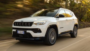 Jeep Compass 4xe parte da 50.100 euro. Di listino