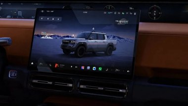 Jetour Zongheng F700: l'abitacolo hi-tech del pickup asiatico