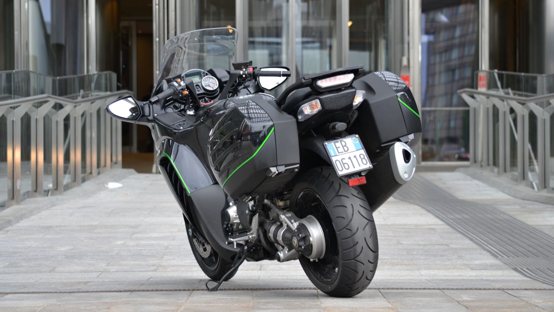 Test ride Kawasaki  GTR  1400  2015 MotorBox