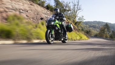 Kawasaki Ninja 1100SX SE: le doti turistiche si esaltano con il nuovo motore