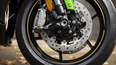 Kawasaki Ninja 1100SX SE: le pinze freno monoblocco M4.32 di Brembo