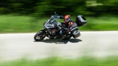 Kawasaki Versys 1000 S Grand Tourer: prova video, pregi e difetti