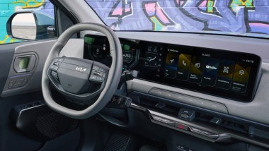 Kia EV2 Long Range e Kia Open Lab: i tre display del sistema infotelematico di bordo