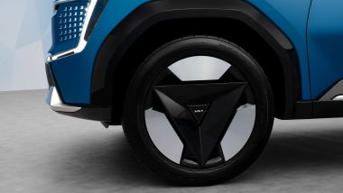 Kia EV9 Concept, ruote tonde (eh.) e cerchi triangolari: Opposites United in azione