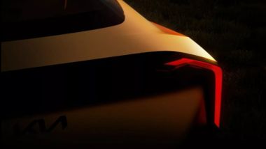 Kia: il posteriore visto da vicino con i fanali a LED a forma di boomerang