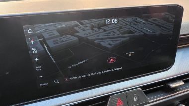Kia Stonic 1.0 TGD-i 7 DCT GT Line: il touchscreen da 12,3'' del sistema infotainment