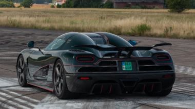 Koenigsegg Agera R: un completo restyling la trasforma in one-off per un dealer britannico