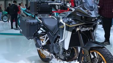 Kove 800X Touring: a EICMA 2024 l'adventure cinese che potrebbe arrivare anche in Europa