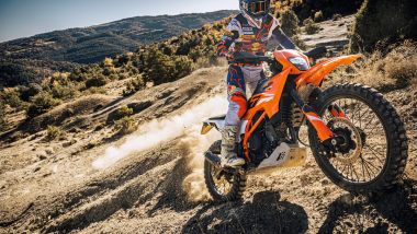 KTM 125 ENDURO R e KTM 390 ENDURO R - Action