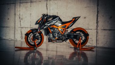 KTM 1290 Super Duke RR 2023: vista laterale