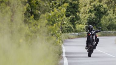 KTM 990 Duke: ... è pur sempre una Duke
