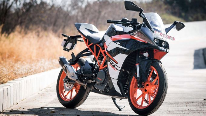 KTM: in arrivo una nuova RC 390. Foto, caratteristiche ...