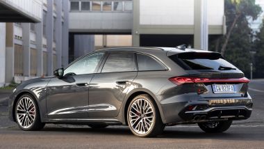 La Audi A5 Avant 2.0 TDI quattro ha una lunghezza di 4,83 m