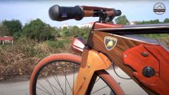 Video: la conversione di una vecchia bici in una e-bike Lamborghini