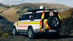 Land Rover per la Croce Rossa: ecco, anche in video, la Defender 130 allestita