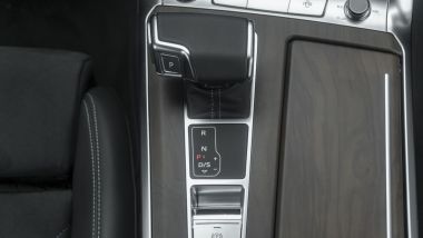 La leva del cambio automatico su Audi A6