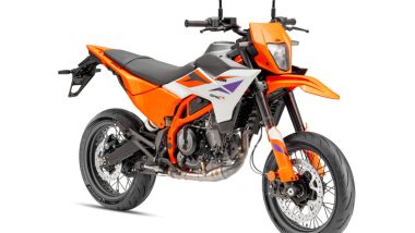 La nuova KTM 390 SMC R 2025