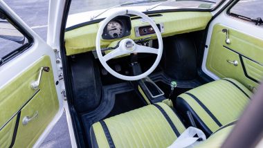 La Polski Fiat 126p di Tom Hanks: interni