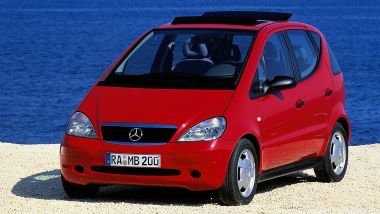La prima Mercedes Classe A (1997): cos&igrave;, per rinfrescare la memoria