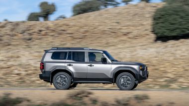 La tecnologia mild-hybrid della Toyota Land Cruiser 48V non pregiudica i guadi