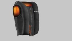 Ixon 2020: airbag, guanti, tute e linee complete moto. Foto