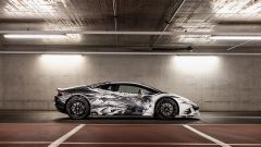 Lamborghini Hracan Minotauro: pittore dipinge la supercar