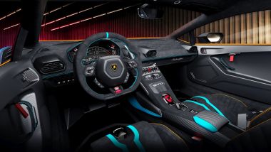 Lamborghini Huracan STO: gli interni