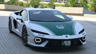 Lamborghini Temerario alla Polizia di Dubai: la supercar italiana con i colori della divisa
