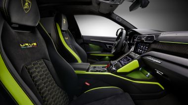 Lamborghini Urus Graphite Capsule 2021: l'abitacolo riprende gli esterni